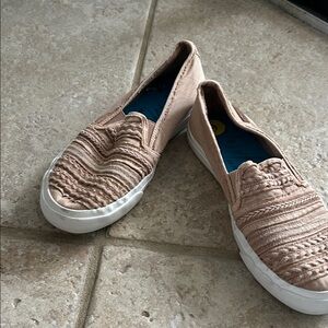 Blowfish Women's Tan Slip-On Sneakers
New without tag.
